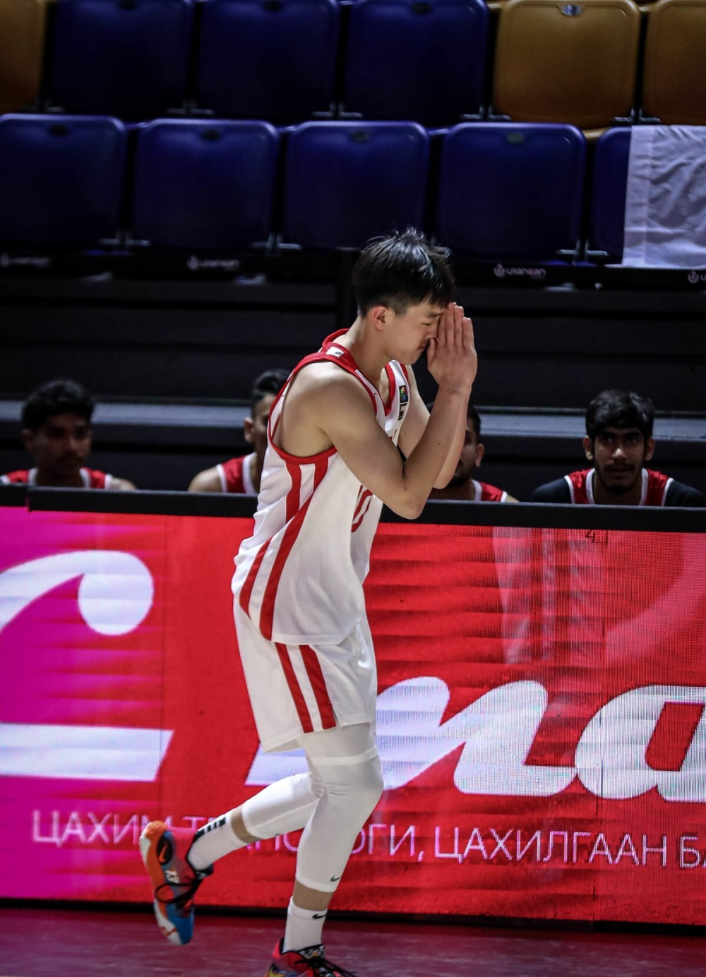 qy球友会娱乐平台包含刚刚！广厦男篮清晨临场应变纽卡斯尔清晨篮板制胜，费德勒在老鹰比赛中逆转的词条